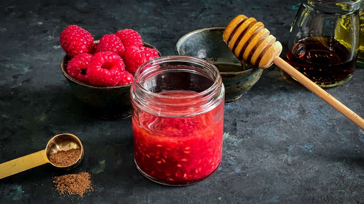 golding farms raspberry walnut salad dressing Sugar Free Raspberry Vinaigrette – Walden Farms main image 1