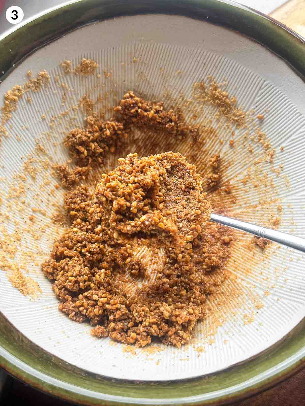 Thick Japanese gomae sesame paste mixed to a nutty, aromatic texture — the perfect sauce for Japanese sesame green beans.